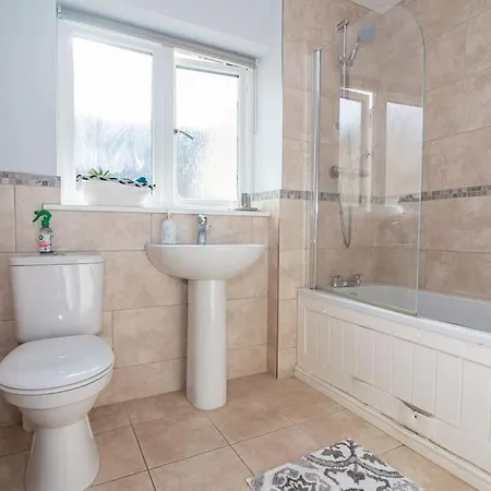 Elegant Ludlow Haven: 4Bed Ultimate Tranquility Exterior foto