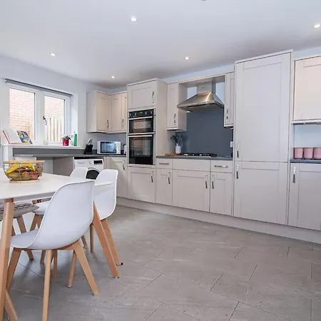 Elegant Ludlow Haven: 4Bed Ultimate Tranquility Exterior foto