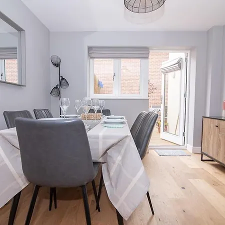 Elegant Ludlow Haven: 4Bed Ultimate Tranquility Exterior foto