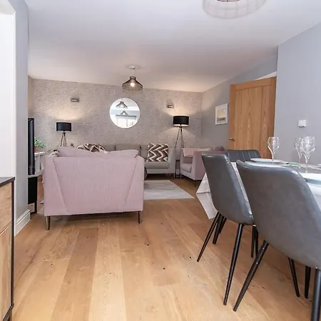 Elegant Ludlow Haven: 4Bed Ultimate Tranquility Exterior foto